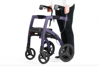 Rollator op de juiste hoogte zetten